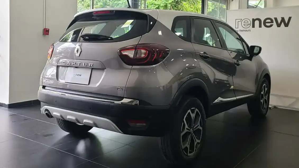 usadosCAPTUR ICONIC II 1.3T CVT MODELO 2023 KM 24.690 7