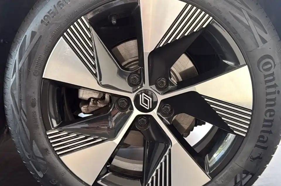 Megane E-tech 100% eléctrico 10