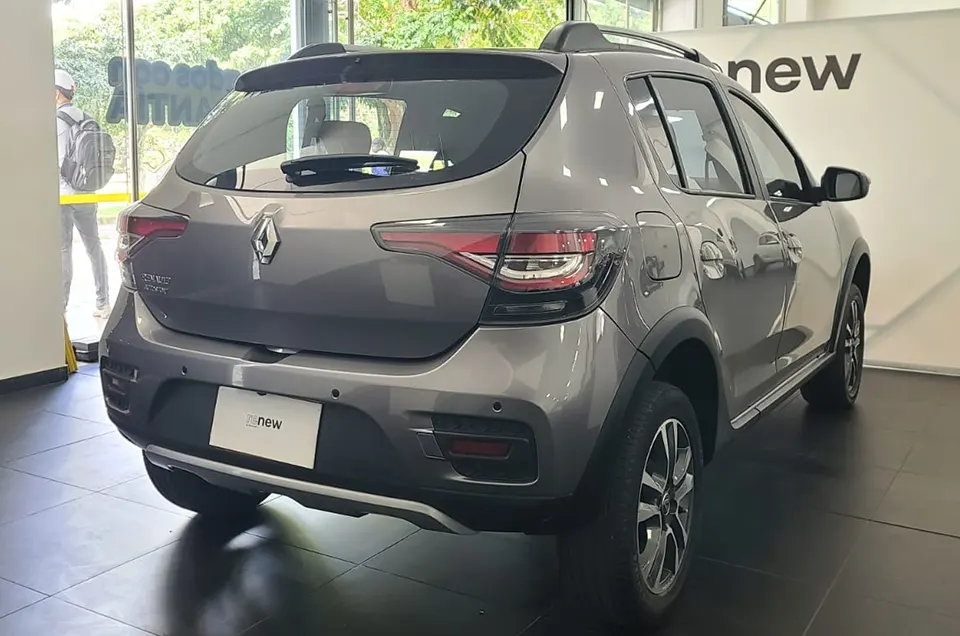 STEPWAY INTENS CVT 1 8