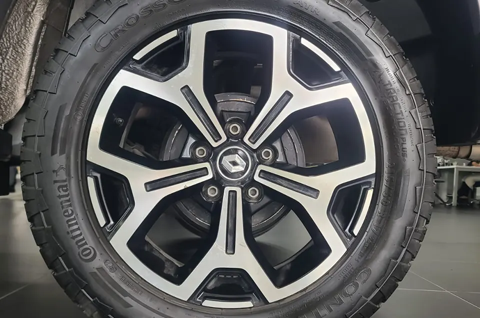 DUSTER ICONIC 1.3T CVT 33