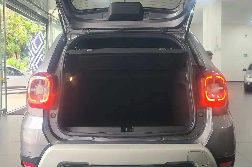 DUSTER ICONIC 1.3T CVT 38