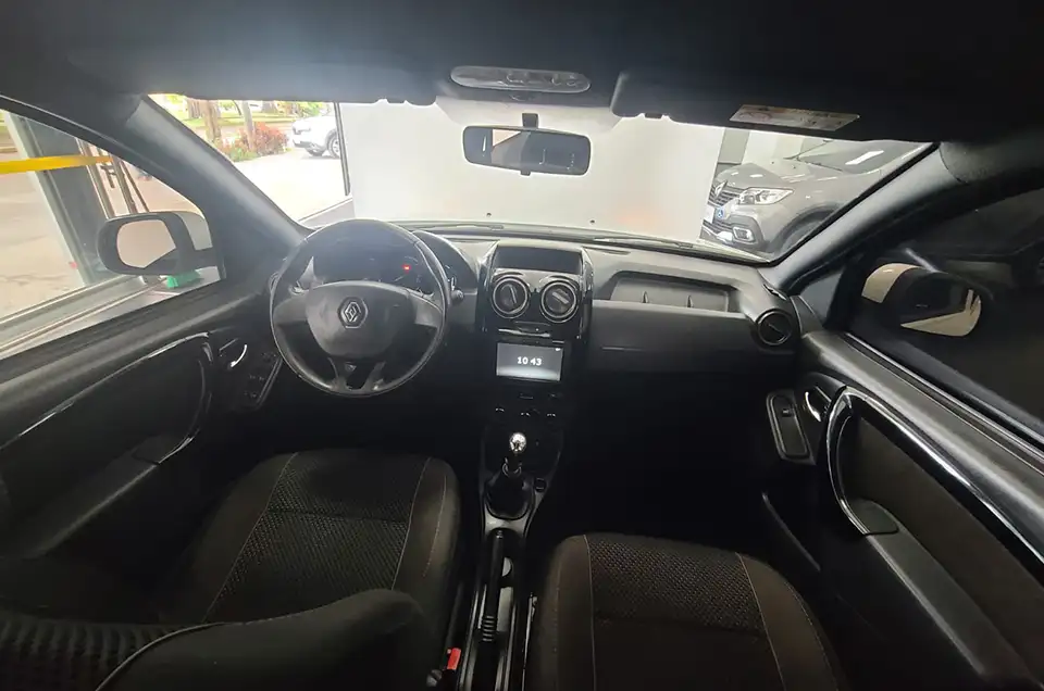 DUSTER INTENS 4X2 2.0 MT ULC 11