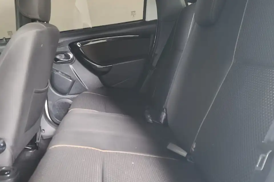 DUSTER INTENS 4X2 2.0 MT ULC 7