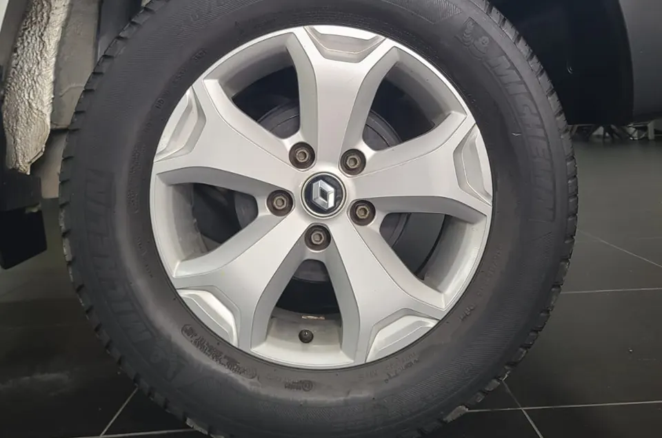 DUSTER INTENS CVT 4X2 1.3T 214