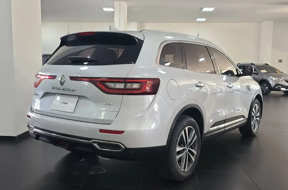 KOLEOS INTENS 2.5L 11