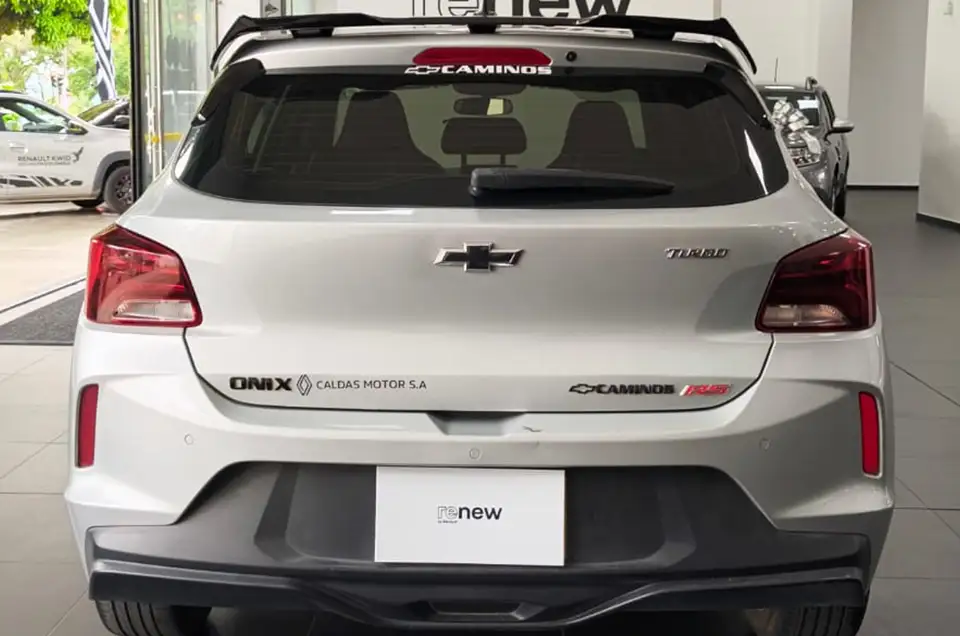 CHEVROLET-ONIX RS 4X2 7