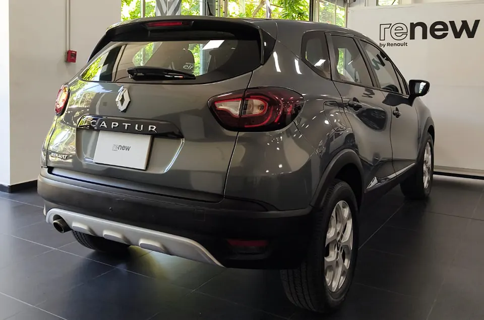 CAPTUR ZEN 2.0 L MT 17