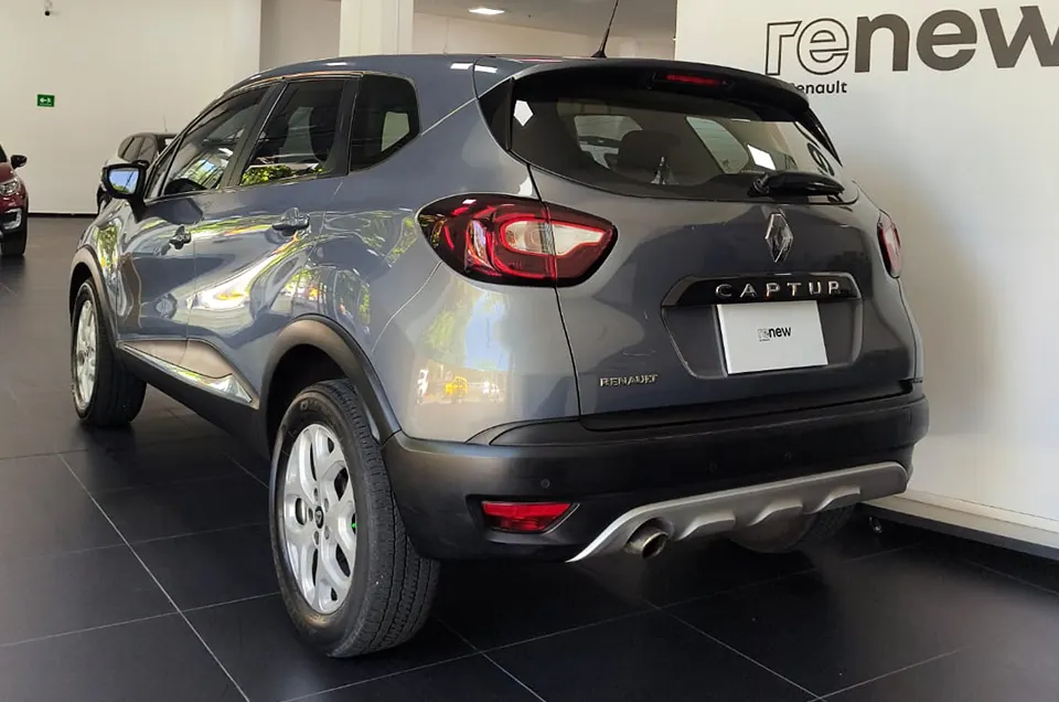 CAPTUR ZEN 2.0 L MT 23