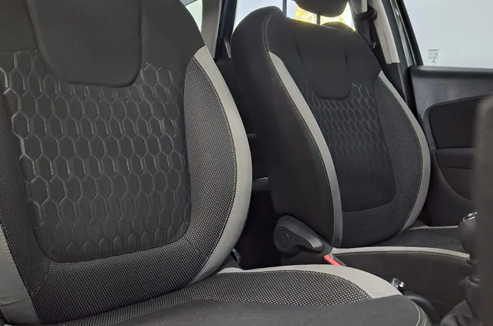 CAPTUR ZEN 2.0 L MT 8