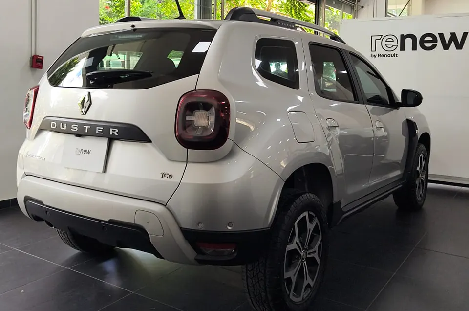DUSTER ICONIC 1.3T CVT 4 14