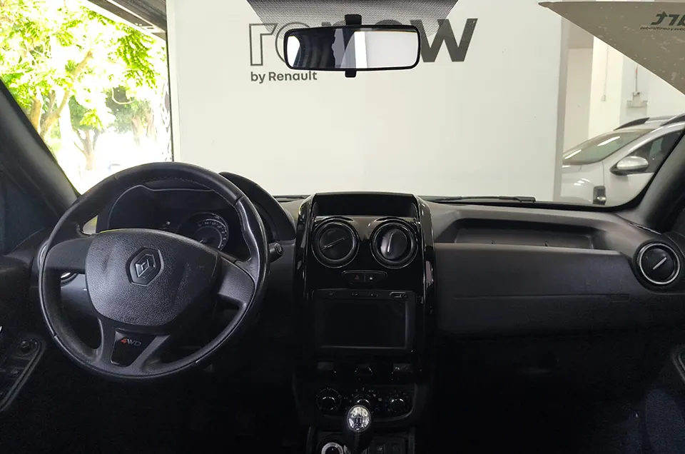 DUSTER INTENS 4X4 MT ULC 16