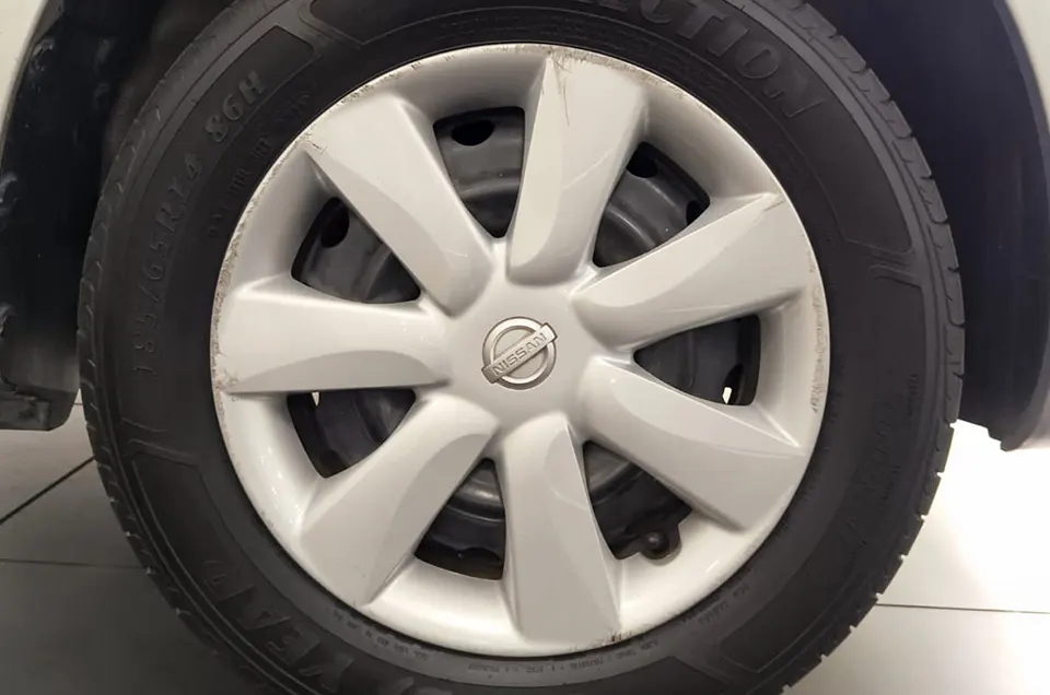 NISSAN MARCH 2