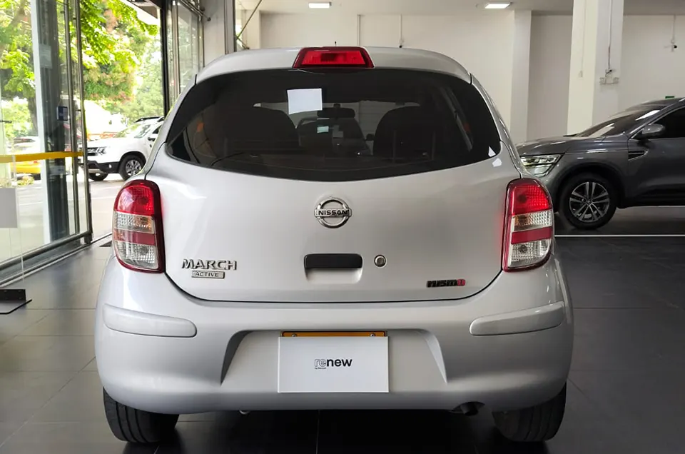 NISSAN MARCH 24