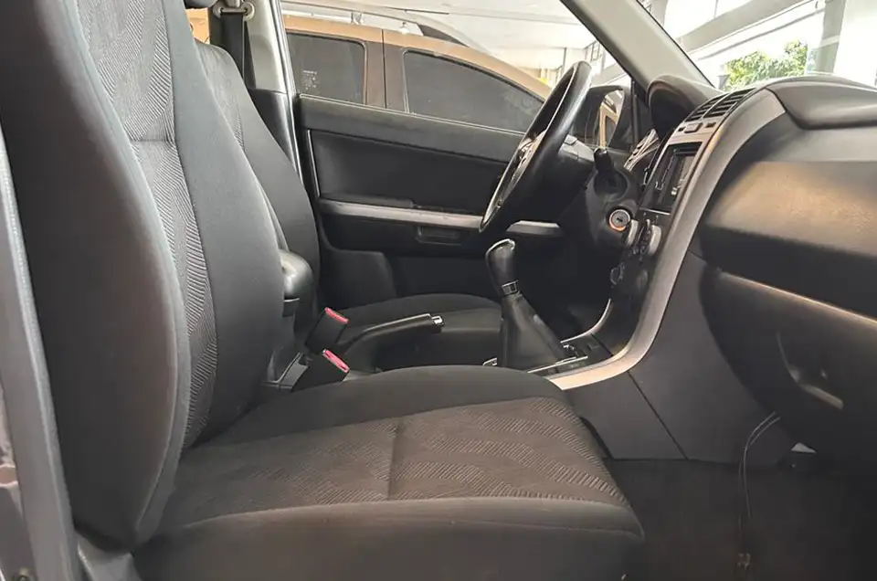 SUZUKI GRAND VITARA 23